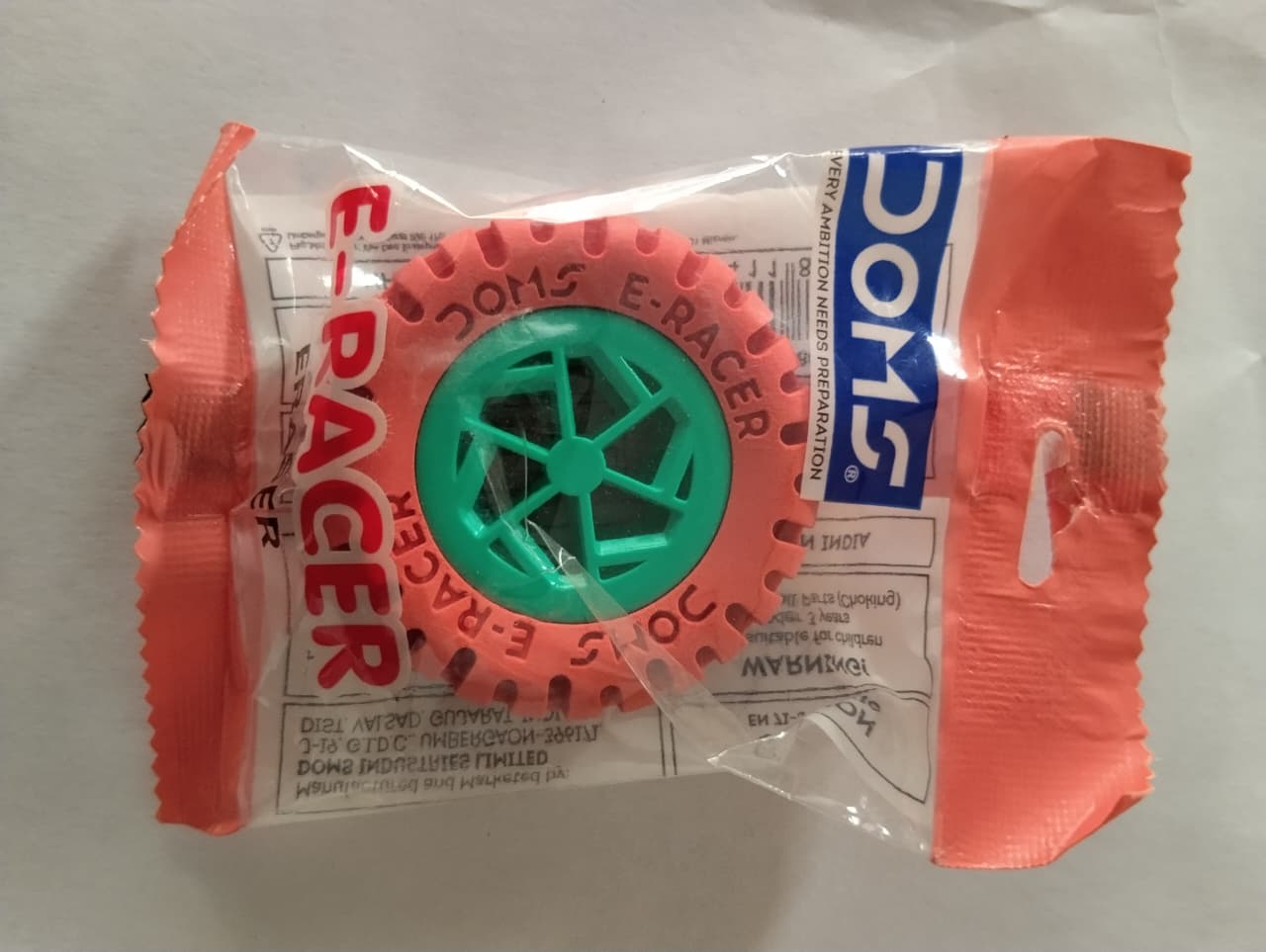 DOMS E-Racer: Wheel-Shaped Erasers